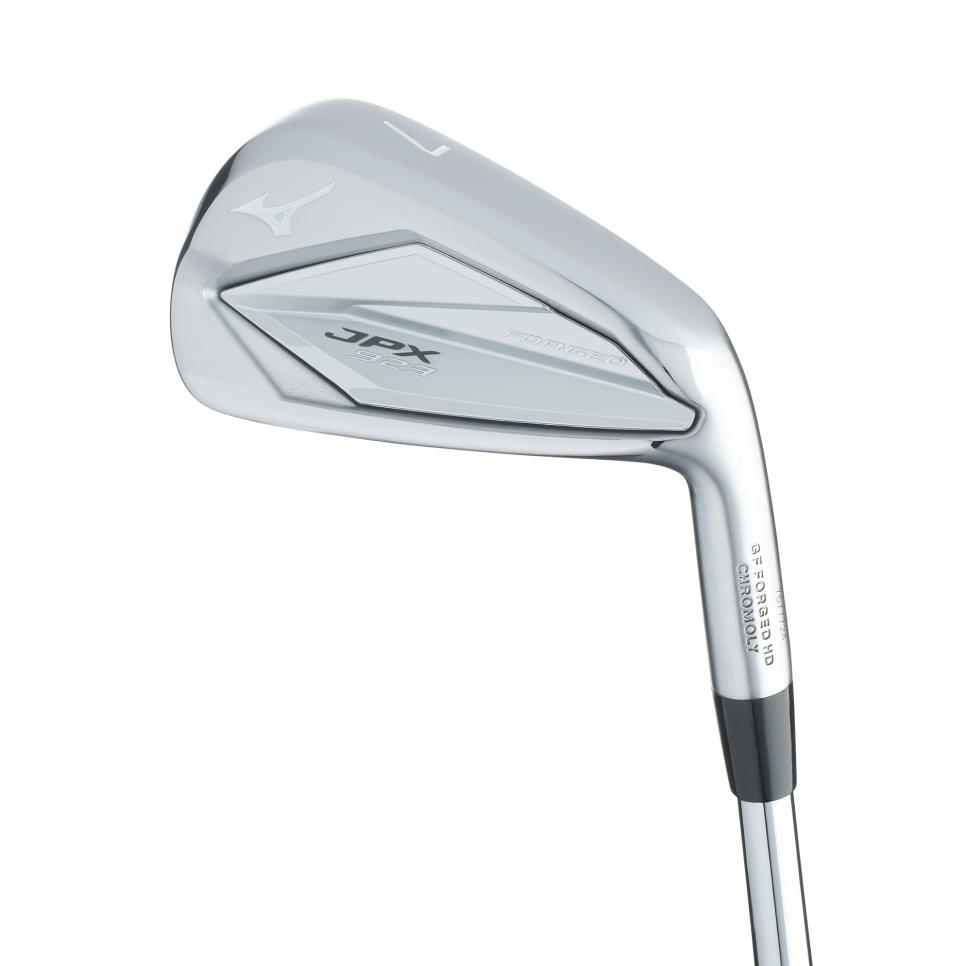 /content/dam/images/golfdigest/fullset/hotlist-2024/player-distance-irons/Mizuno JPX923 Forged_PDI_HERO.jpg